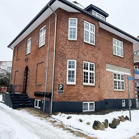 Apartmán And Unique Basement With Parking *