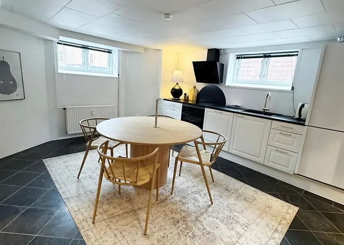 And Unique Basement With Parking * Odense